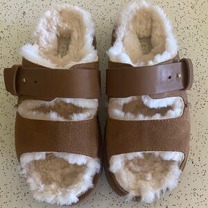 NWOT UGG Greenport Brown Strap Slide Sandals